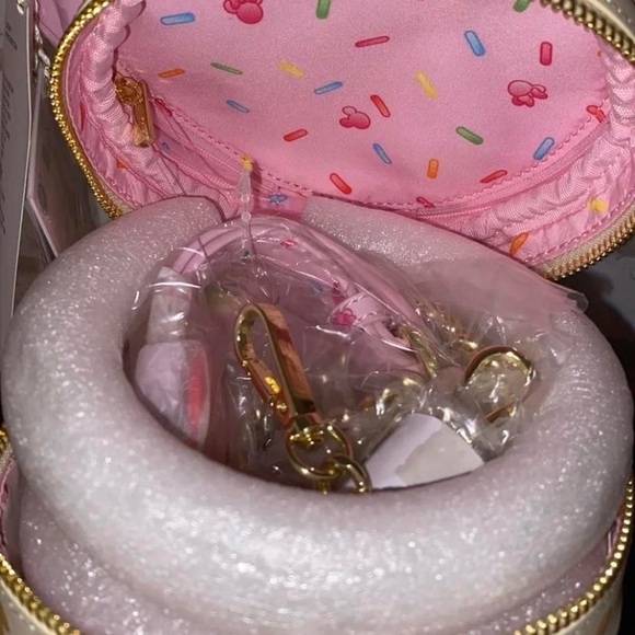 LOUNGEFLY STITCH SHOPPE MINNIE MOUSE SOFT SERVE CREAM CROSSBODY BAG - Picture 5 of 8